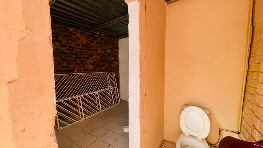 5 Bedroom Property for Sale in Van Der Hoff Park North West